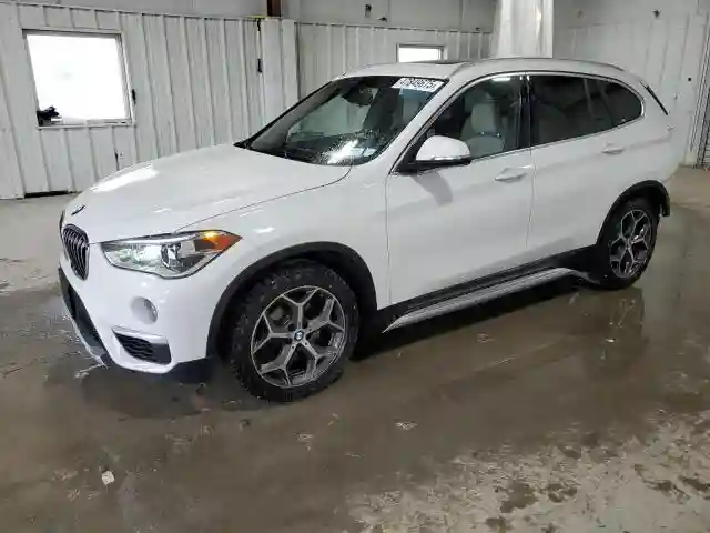 WBXHT3C31J3H33391 2018 BMW X1-0