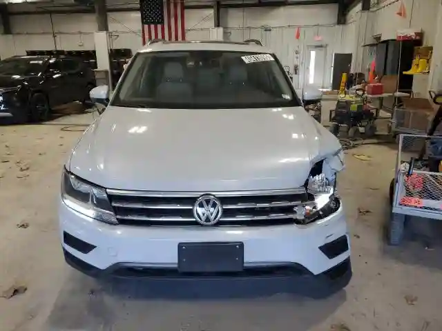 3VV2B7AX9JM173295 2018 VOLKSWAGEN TIGUAN-4
