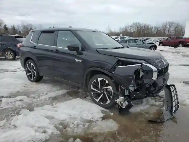 JA4T5VA9XSZ001867 2025 MITSUBISHI OUTLANDER-3
