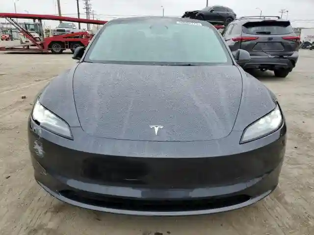 5YJ3E1EA8RF744353 2024 TESLA MODEL 3-4