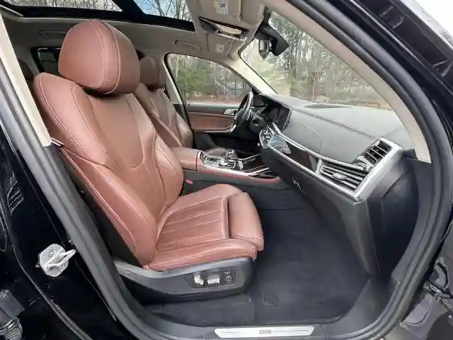 5UXCW2C09M9D98542 2021 BMW X7-4
