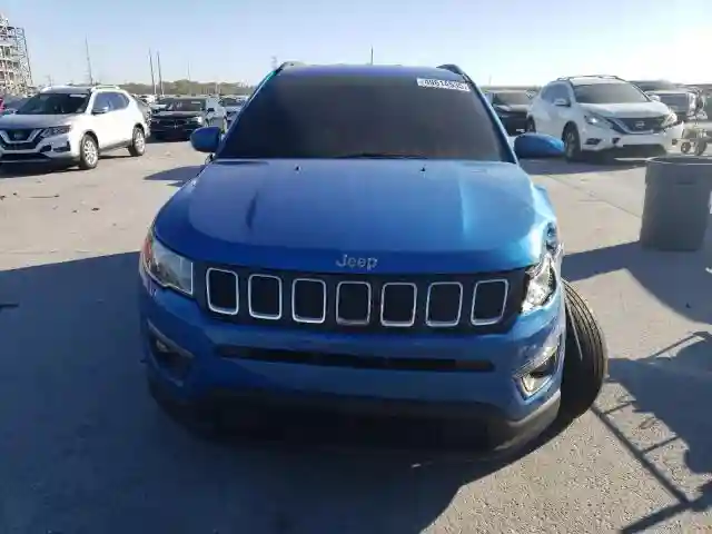 3C4NJCBB0JT125569 2018 JEEP COMPASS-4