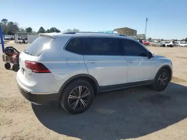 3VV2B7AX9JM024613 2018 VOLKSWAGEN TIGUAN-2
