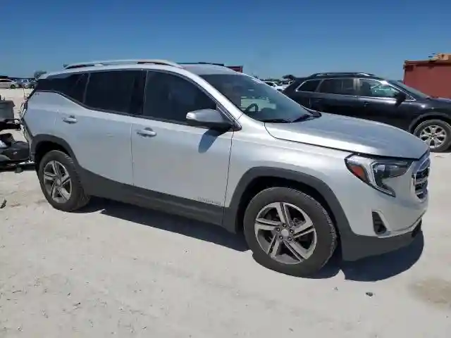 3GKALVEV9JL335568 2018 GMC TERRAIN-3