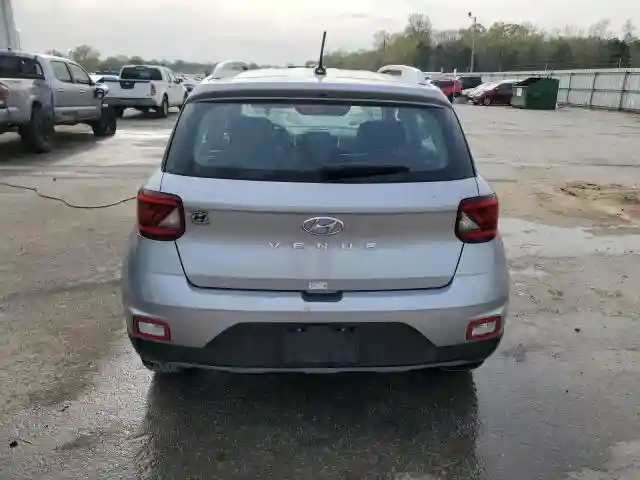 KMHRC8A3XRU306761 2024 HYUNDAI VENUE-5