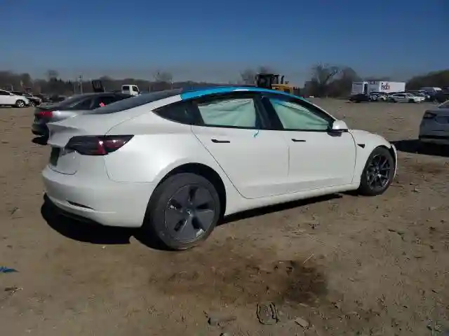 5YJ3E1EA4PF566177 2023 TESLA MODEL 3-2