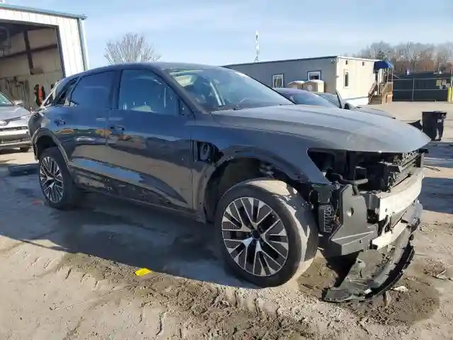 WA15AAGE1RB023051 2024 AUDI Q8 E-TRON-3