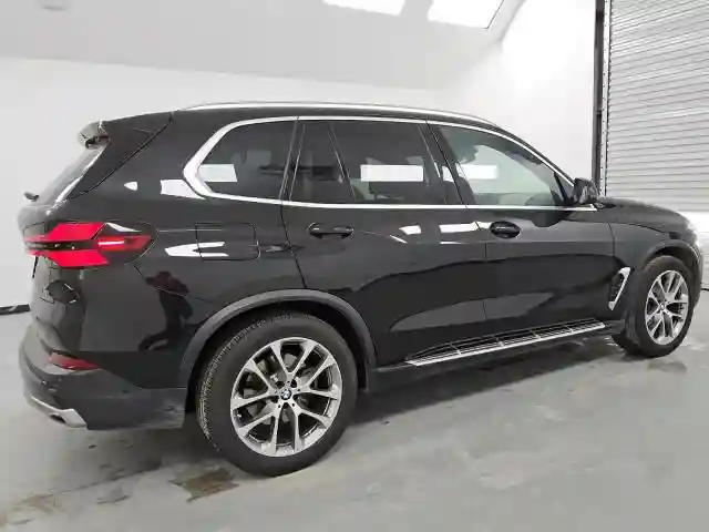 5UX23EU04R9T53436 2024 BMW X5-2