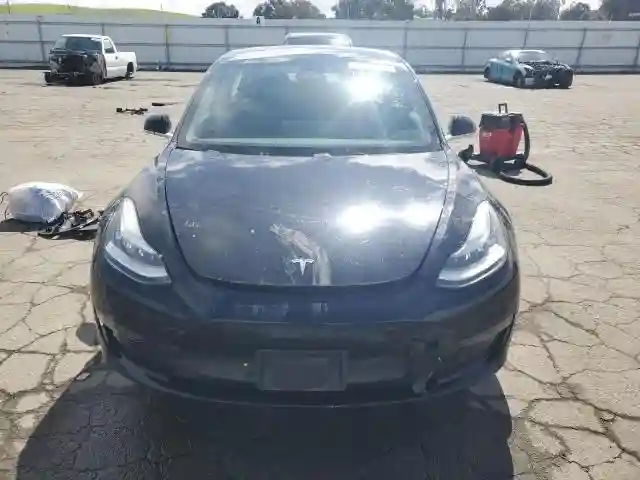 5YJ3E1EA0JF036313 2018 TESLA MODEL 3-4
