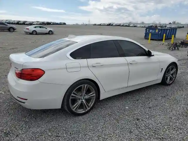 WBA4F7C57HG437798 2017 BMW 4 SERIES-2