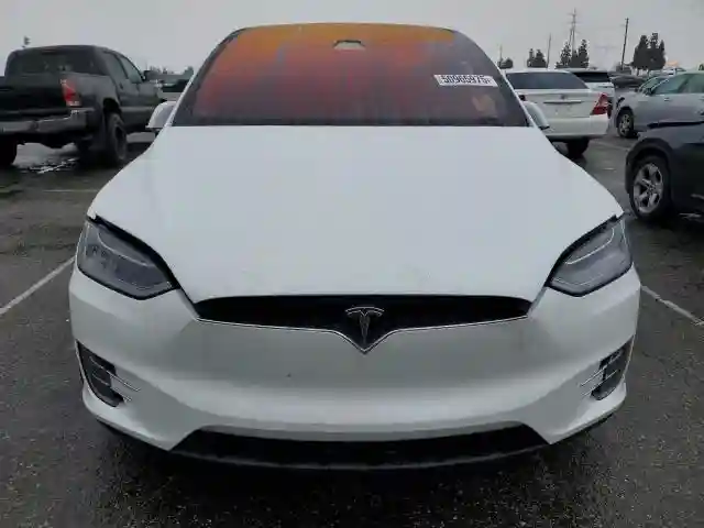 5YJXCDE22JF113510 2018 TESLA MODEL X-4