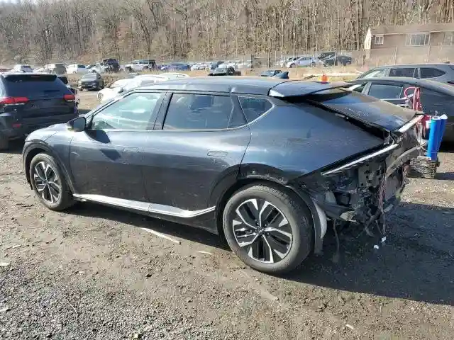 KNDC34LA7P5129768 2023 KIA EV6 LIGHT-1