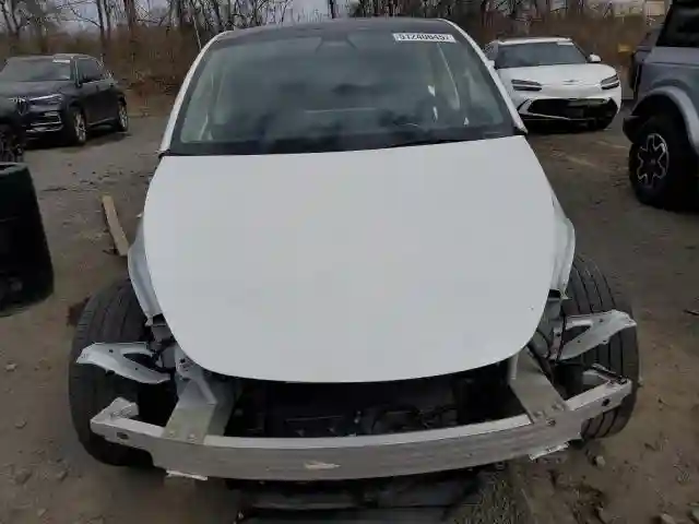 7SAYGDEE7NF437385 2022 TESLA MODEL Y-4