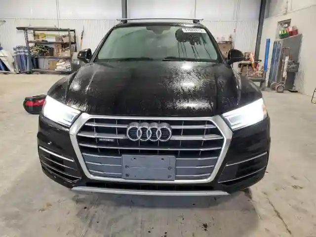WA1ANAFY7J2137977 2018 AUDI Q5-4