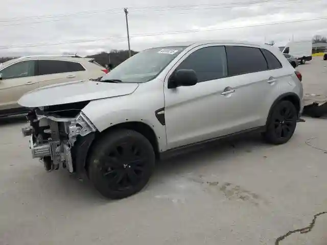 JA4ARUAU4PU003953 2023 MITSUBISHI OUTLANDER-0