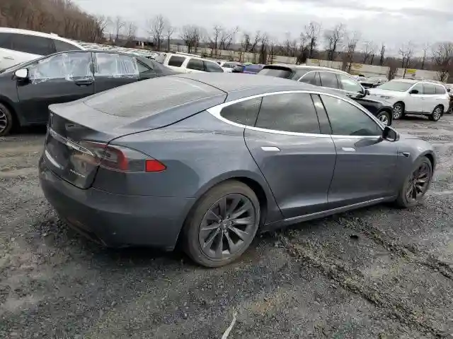 5YJSA1E25LF369772 2020 TESLA MODEL S-2