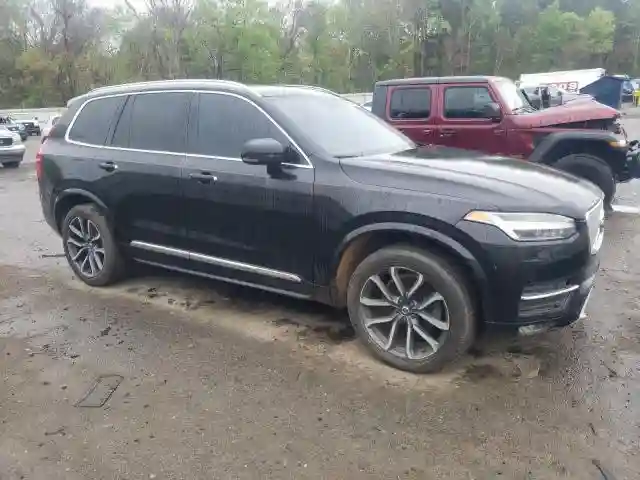 YV4A22PL7H1109228 2017 VOLVO XC90-3