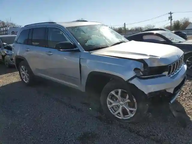 1C4RJHBGXN8610218 2022 JEEP GRAND CHEROKEE-3