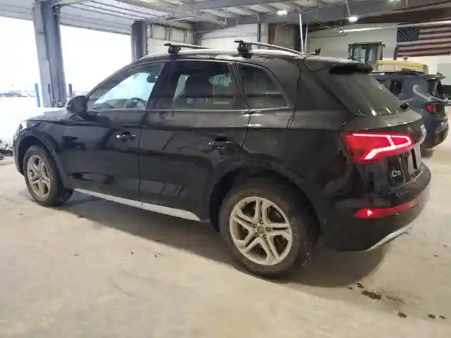 WA1ANAFY7J2137977 2018 AUDI Q5-1