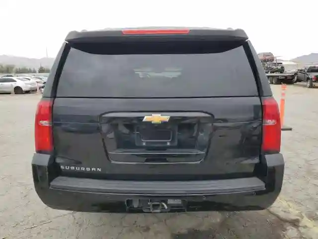 1GNSCHKC7HR236682 2017 CHEVROLET SUBURBAN-5