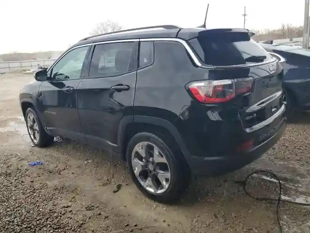 3C4NJDCB4JT340733 2018 JEEP COMPASS-1