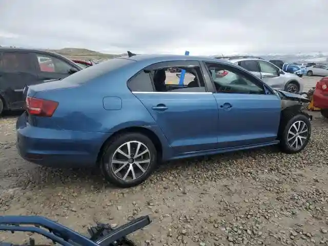 3VWDB7AJ9HM202238 2017 VOLKSWAGEN JETTA-2