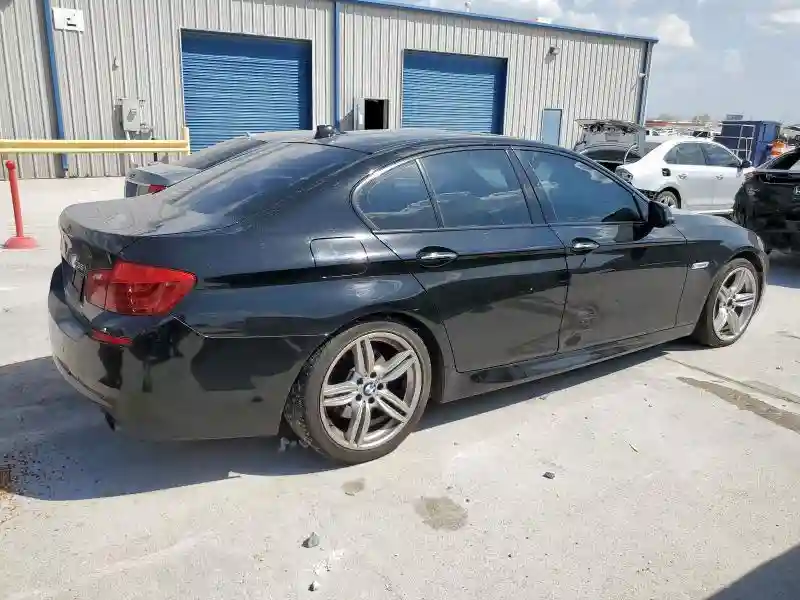 WBA5B1C53GG132889 2016 BMW 5 SERIES-2