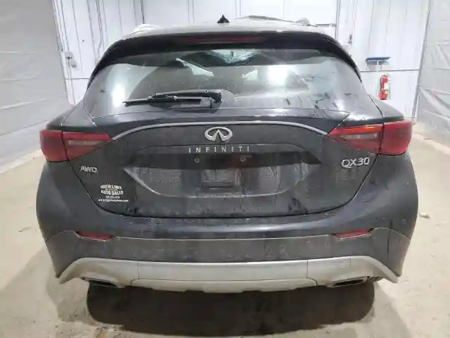 SJKCH5CR5KA010465 2019 INFINITI QX30-5