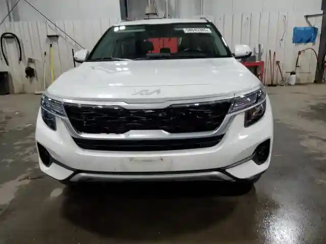 KNDERCAA2N7276621 2022 KIA SELTOS-4