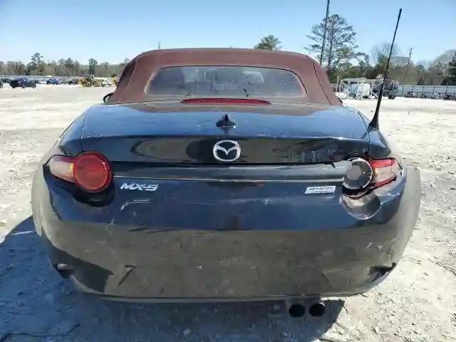 JM1NDAD77J0203671 2018 MAZDA MX5-5