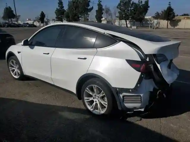 5YJYGDEE4MF204219 2021 TESLA MODEL Y-1