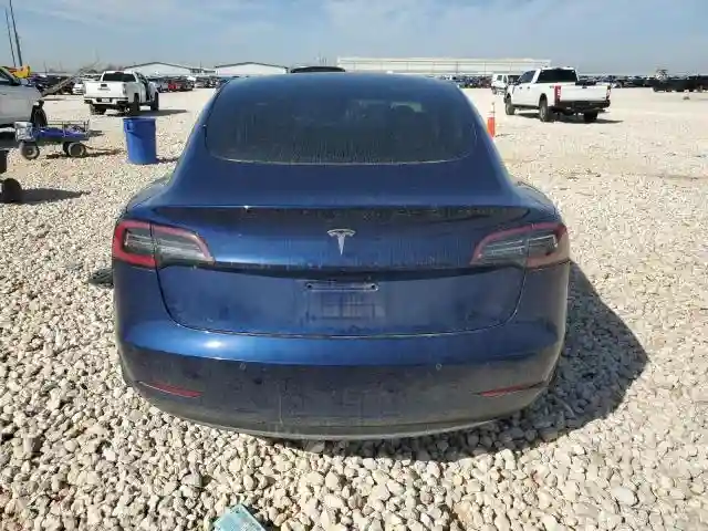 5YJ3E1EA6KF332972 2019 TESLA MODEL 3-5