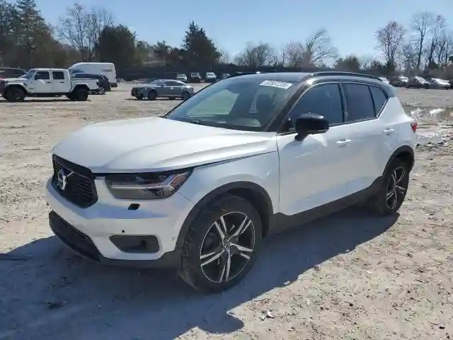 YV4162UM9K2079488 2019 VOLVO XC40-0