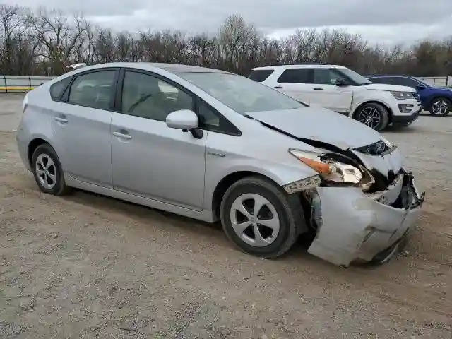 JTDKN3DU0F0466965 2015 TOYOTA PRIUS-3