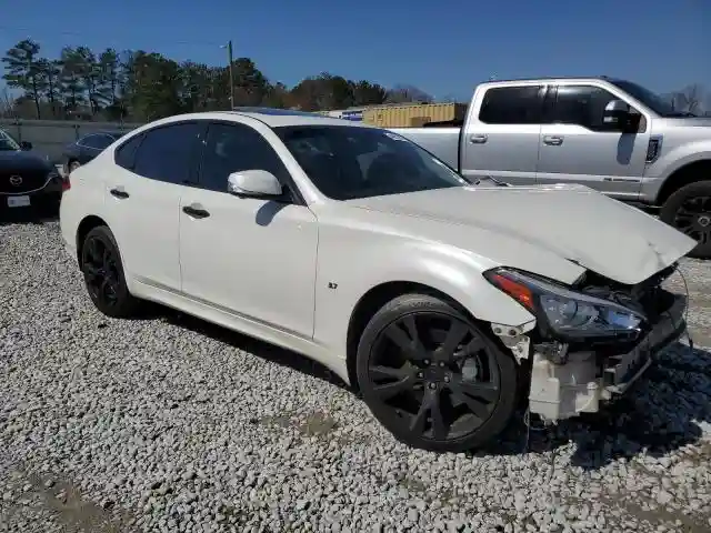JN1BY1AP6GM220459 2016 INFINITI Q70-3