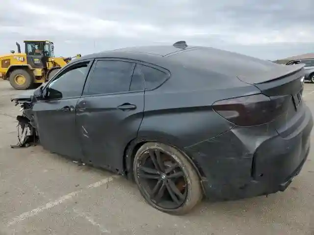 5YMKW8C53J0Y74820 2018 BMW X6-1