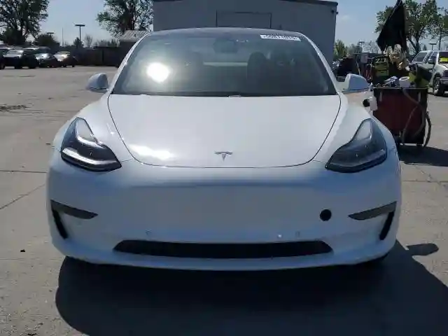 5YJ3E1EA5JF047257 2018 TESLA MODEL 3-4