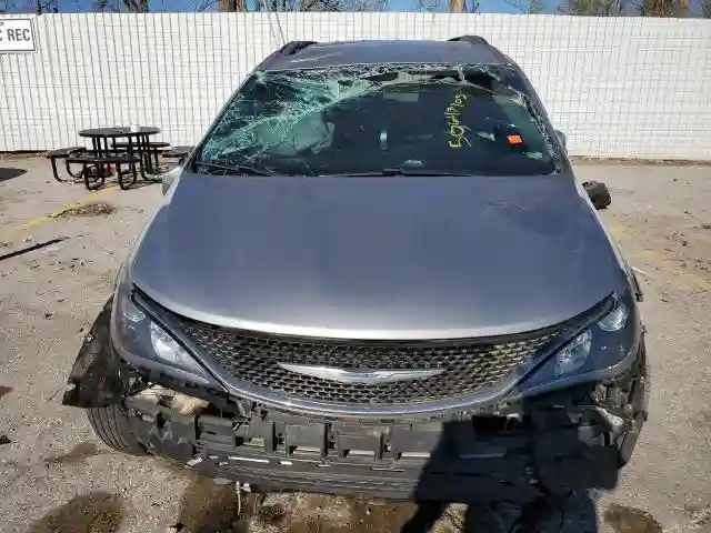 2C4RC1BG5HR570625 2017 CHRYSLER PACIFICA-4