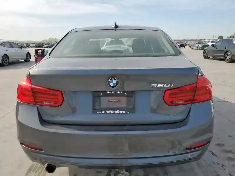 WBA8A9C55JAH14312 2018 BMW 3 SERIES-5