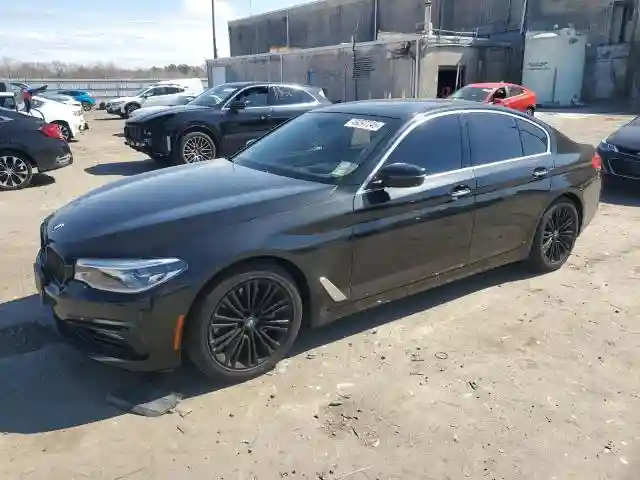 WBAJE7C38HG890302 2017 BMW 5 SERIES-0
