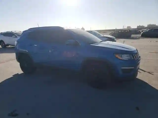 3C4NJCBB0JT125569 2018 JEEP COMPASS-3