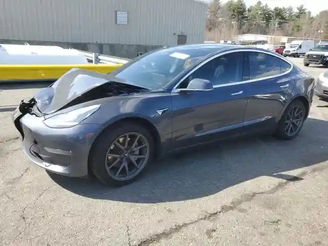 5YJ3E1EB5KF520780 2019 TESLA MODEL 3-0