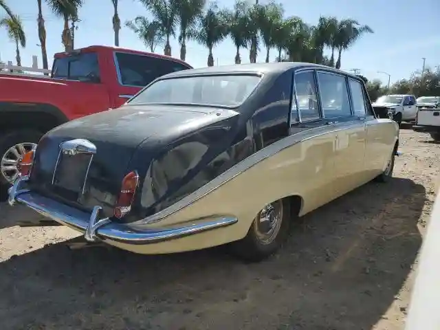 1M1311 1970 JAGUAR ALL OTHER-2