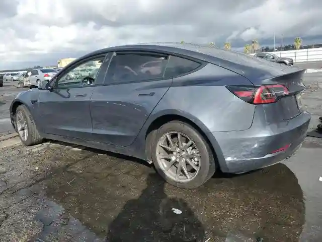 5YJ3E1EA4PF687162 2023 TESLA MODEL 3-1