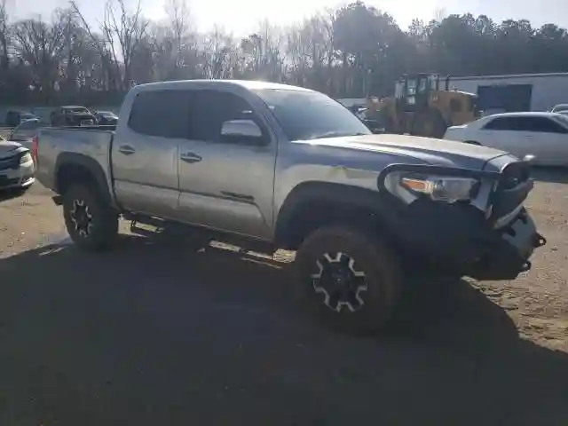 5TFCZ5AN9KX211007 2019 TOYOTA TACOMA-3