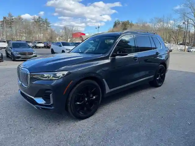 5UXCW2C55KLB44273 2019 BMW X7-1