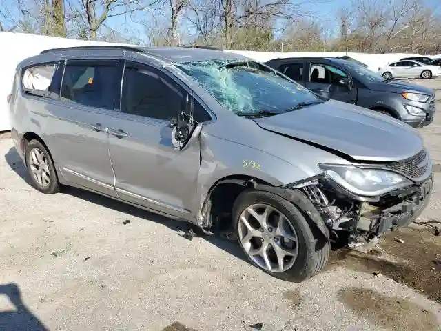 2C4RC1BG5HR570625 2017 CHRYSLER PACIFICA-3