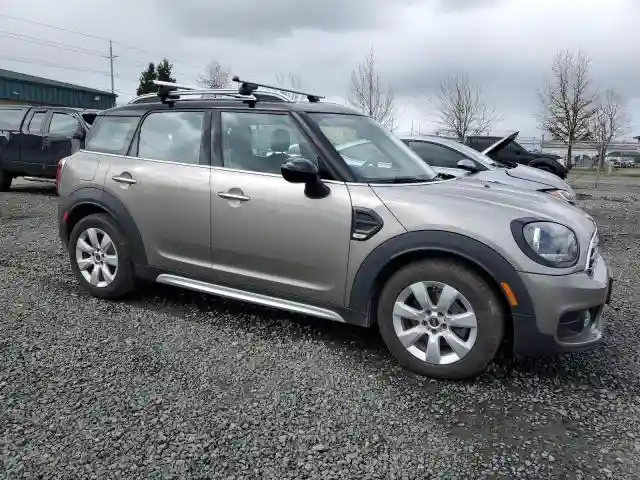 WMZYS7C35J3E08072 2018 MINI COOPER-3