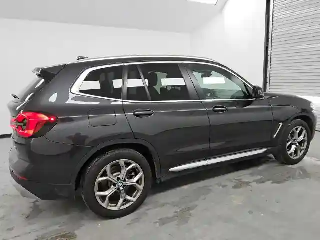 5UX43DP0XR9X11878 2024 BMW X3-2