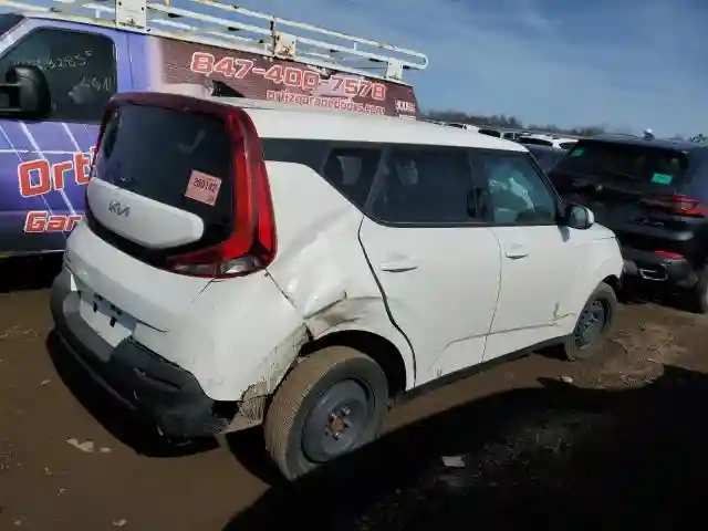 KNDJ23AU1N7171503 2022 KIA SOUL-2